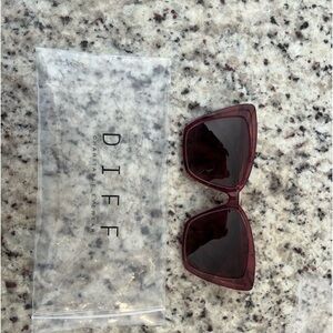 Super cute diff eyewear sunglasses
